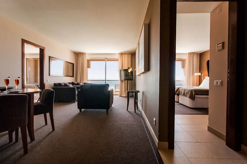 Nau Sao Rafael Suites Αλμπουφέιρα 5*,